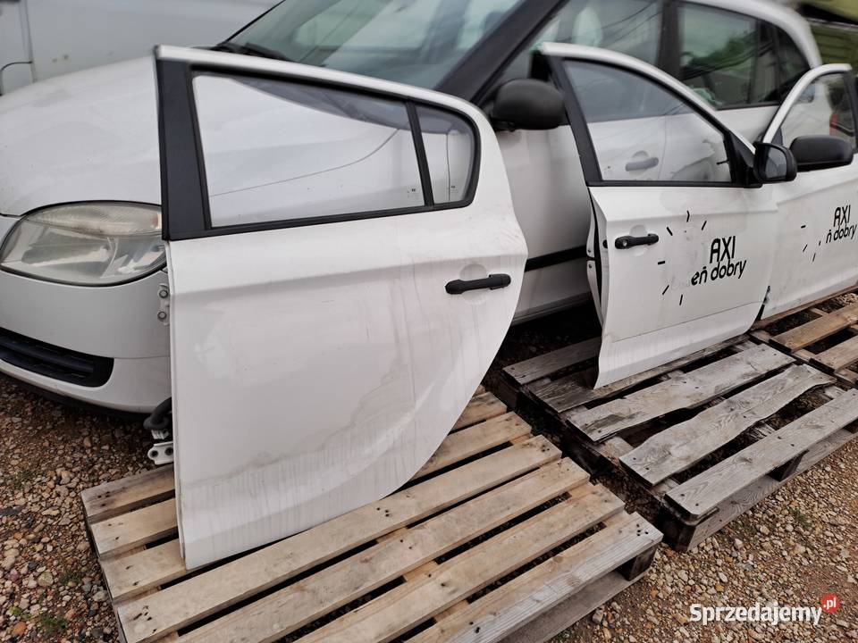 Hyundai I20 I FL drzwi błotniki maska klapa śląskie Jastrzębie-Zdrój