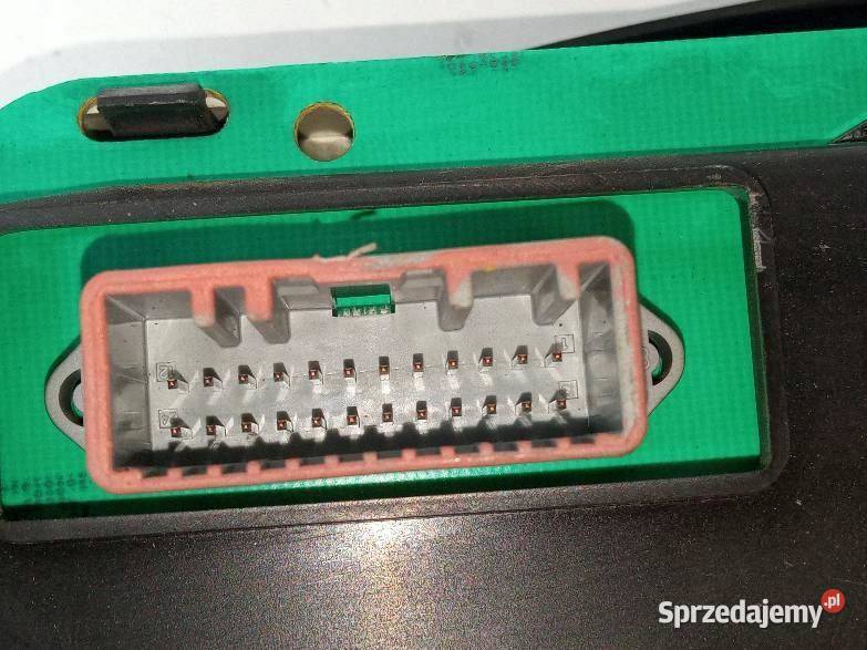 LICZNIK 248102185R Dacia Logan I 20042012