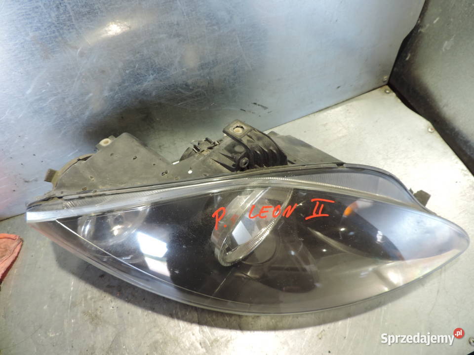 SEAT LEON 2 II REFLEKTOR LAMPA PRAWY PRZÓD Nowy Sącz