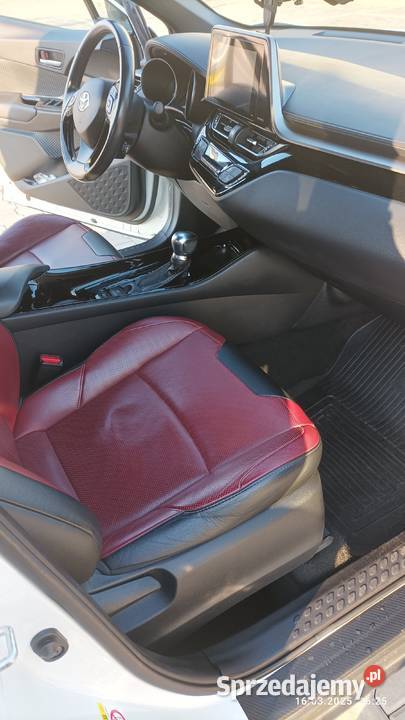 Toyota CHR 18 Hybrid Selection niski przebieg mazowieckie Sułkowice sprzedam