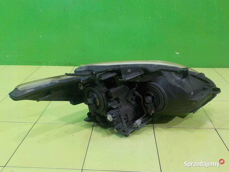 TOYOTA PRIUS III 18 VVTI AUT 10r 5D lampa lewa osobowe Suków sprzedam
