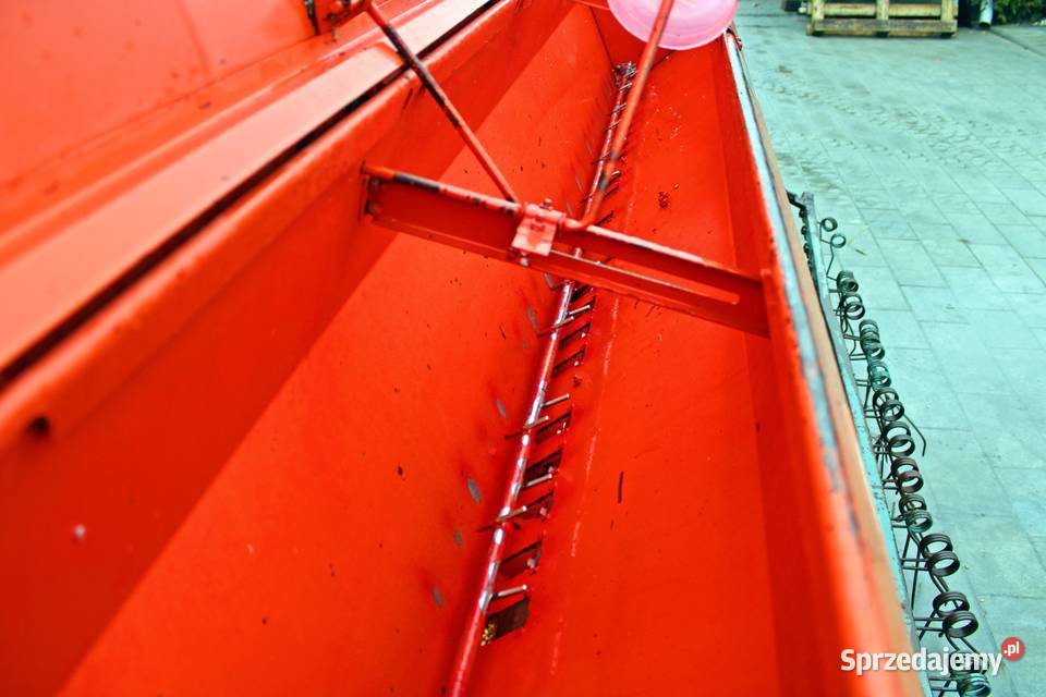 Siewnik do zboża POZNANIAK 6 27 przekładnia nieuszkodzony łódzkie Gorzkowice