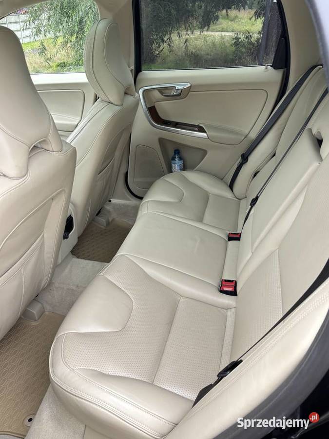Volvo XC60 D4 Inscription 2015 Bogate ogranicznik prędkości Trzebień