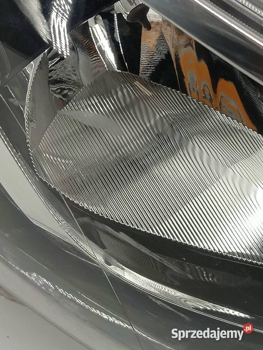 LAMPA PRZÓD PRAWA EUROPA 980858118000 Toyota Rok produkcji 2018 sprzedam