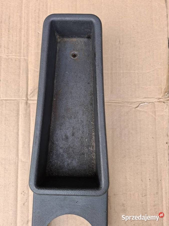 Tunel środkowy plastikowy Fiat 126p Maluch osobowe Strzelce Opolskie