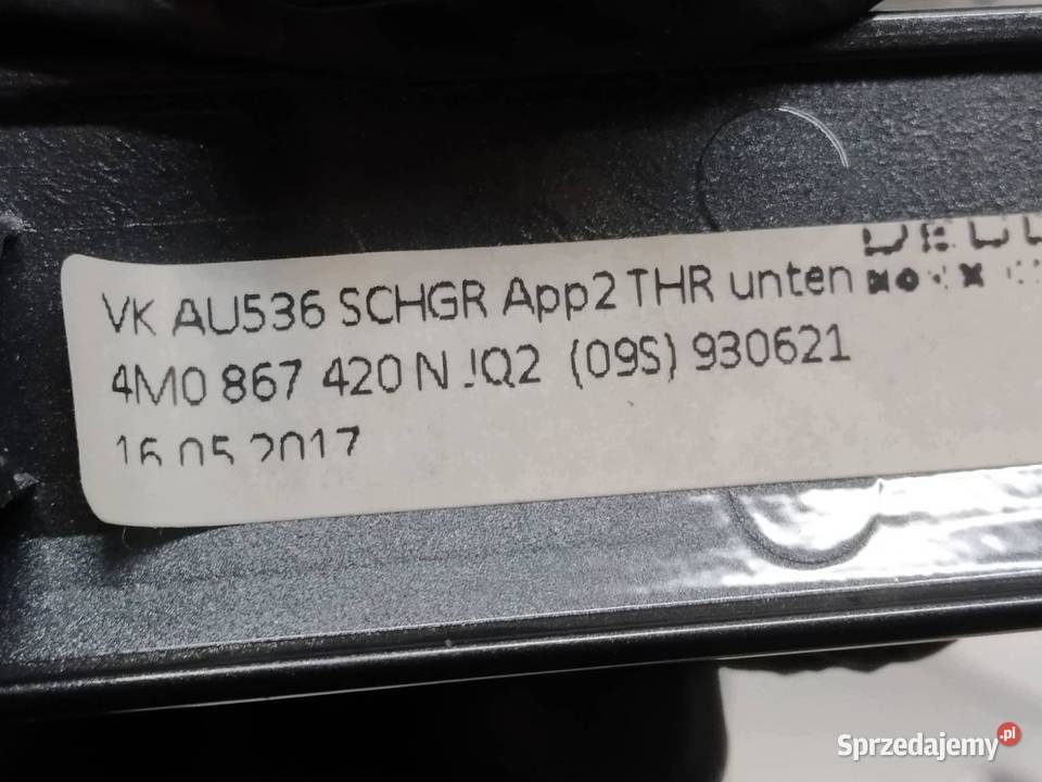DEKOR LISTWA OZDOBNA PRAWY TYŁ 4M 4M0867470E Motoryzacja