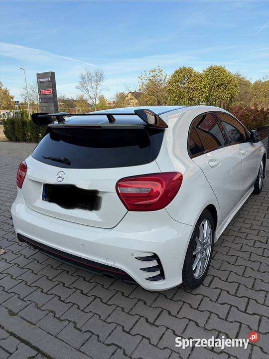 Mercedes A250 AMG 20 benz211 koni Prywatny asystent pasa ruchu Klasa A