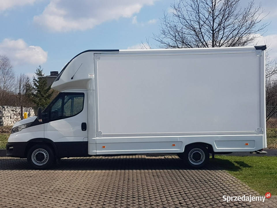 Iveco Daily KONTENER NISKOPODŁOGOWY 443x223x242 wielofunkcyjna kierownica Poręba sprzedam