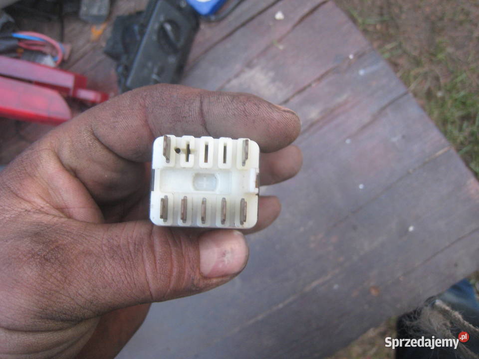 Przełącznik włącznik świateł awaryjnych Renault Panele sterowania, przełączniki Panele sterowania, przełączniki Kraków