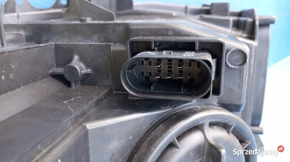 LAMPA REFLEKTOR PRAWY PRZÓD EU MERCEDES W176 A Lampy przednie