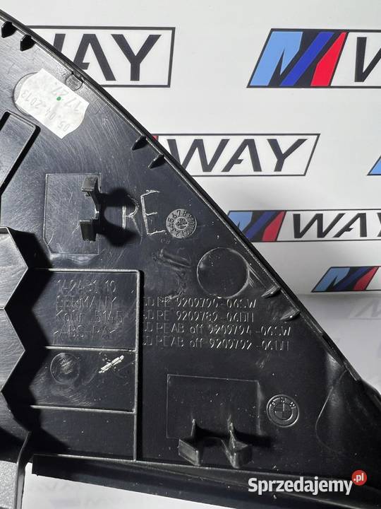 BMW F10 F11 OSŁONA DESKI ROZDZIELCZEJ PRAWA
