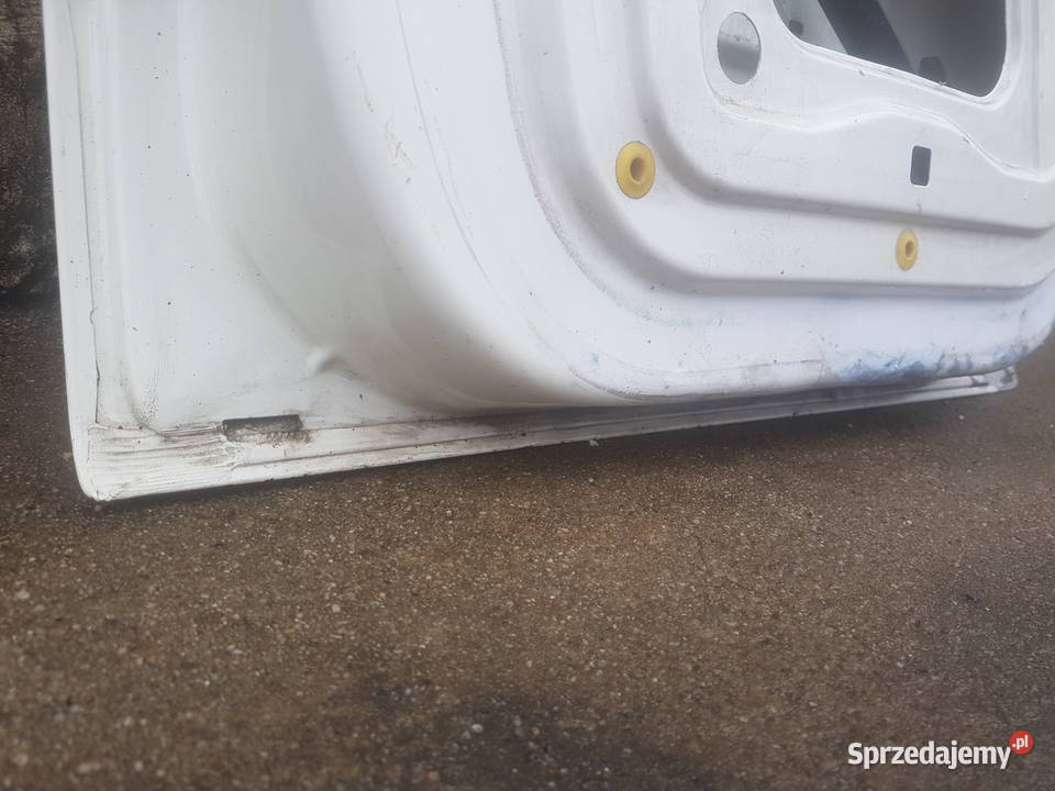 Iveco Daily 4 0611 drzwi przód przednie lewe