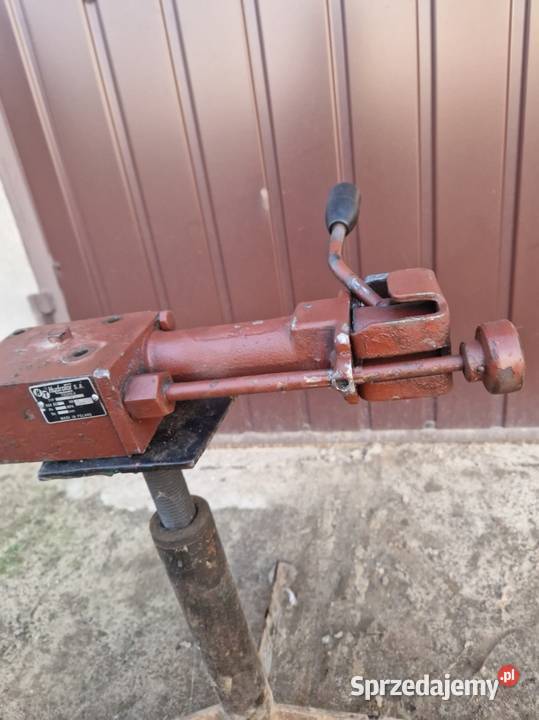 Rozdzielacz podnośnika C328 Płońsk sprzedam