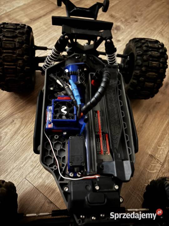 Traxxas hoss Naglady