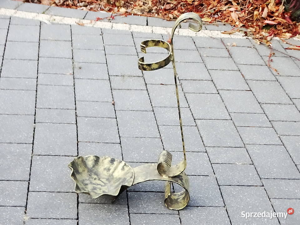 Metalowy stylowy niepowtarzalny stojak na Biłgoraj