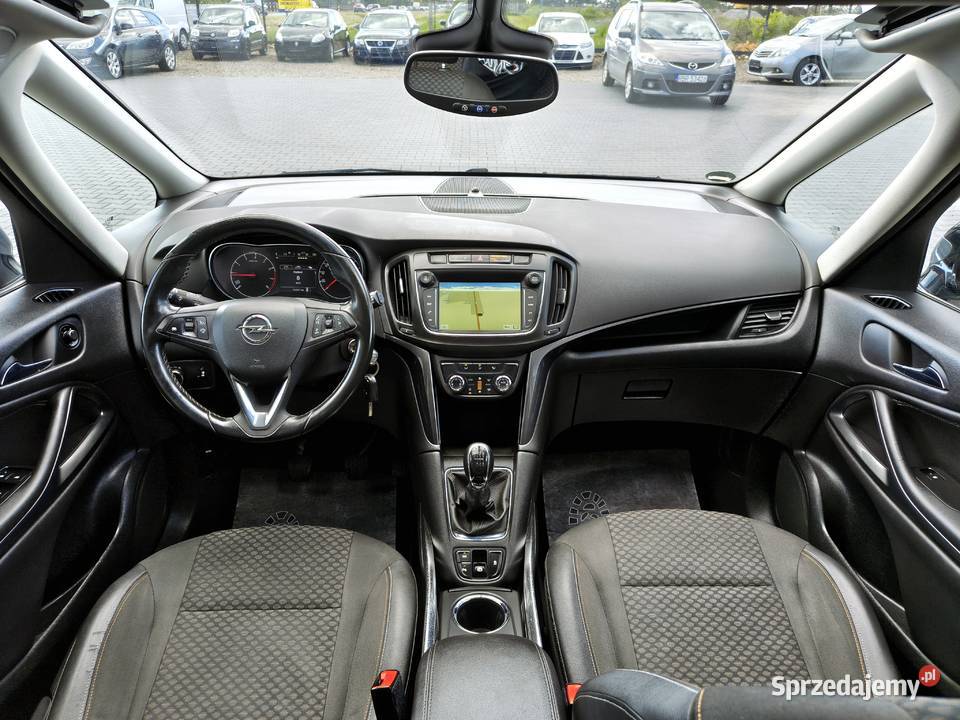 Opel Zafira LIFT 2017r POSZANOWANA Niski Zafira Zarszyn