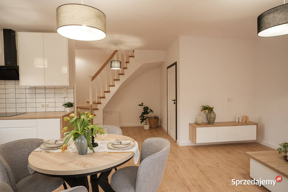 Wprowadź się razu Spokojna okolica Namysłów do zamieszkania