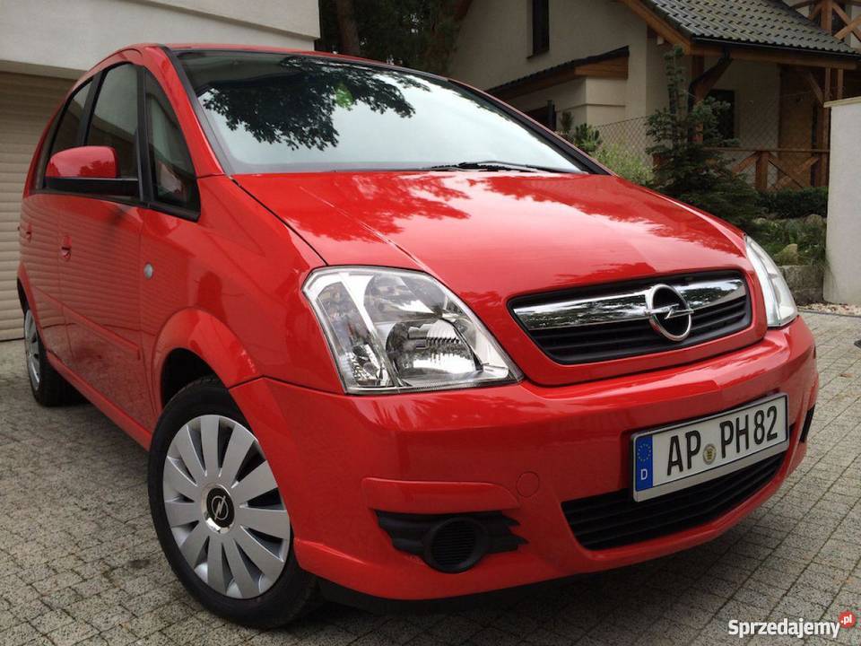 Opel Meriva nieuszkodzony czerwony pomorskie Sopot