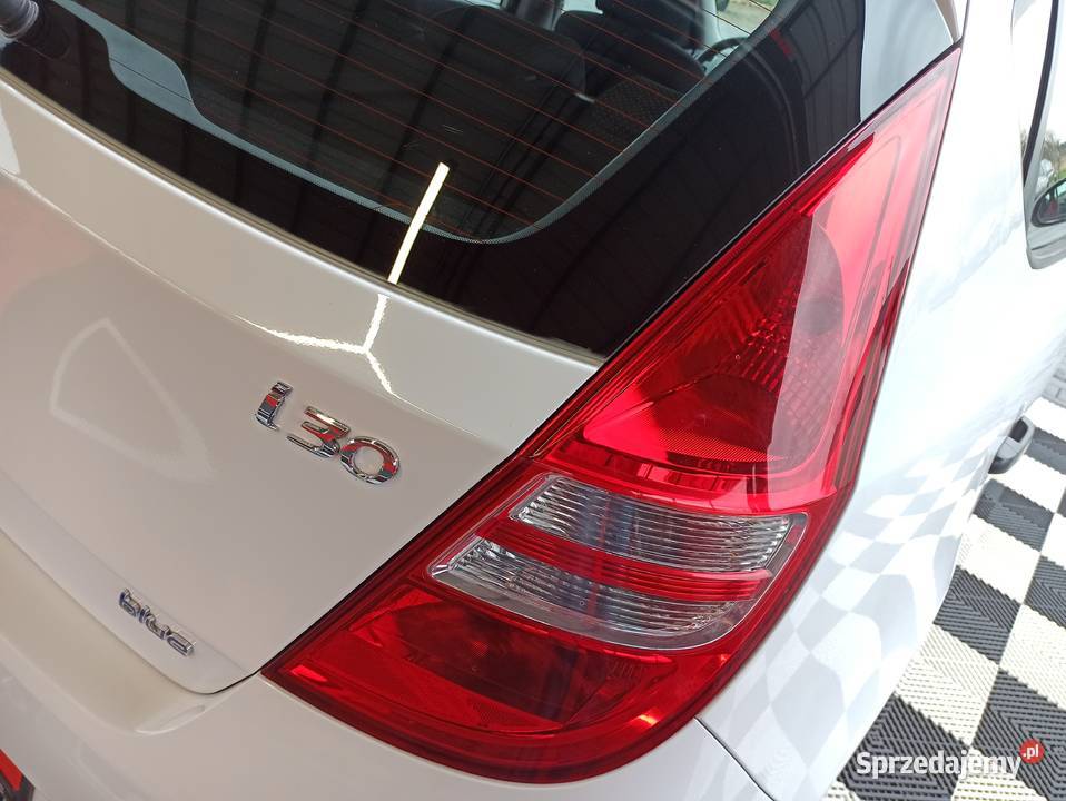 HYUNDAI I30 16 Diesel 2010 r 6 Biegów Stan wielofunkcyjna kierownica Zarszyn sprzedam