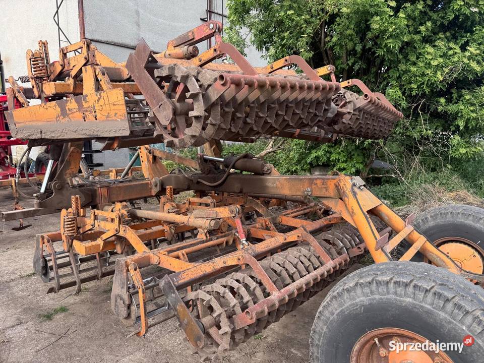 Agregat uprawowy Kompaktor Ostroj Saturn nieuszkodzony dolnośląskie Nowa Ruda