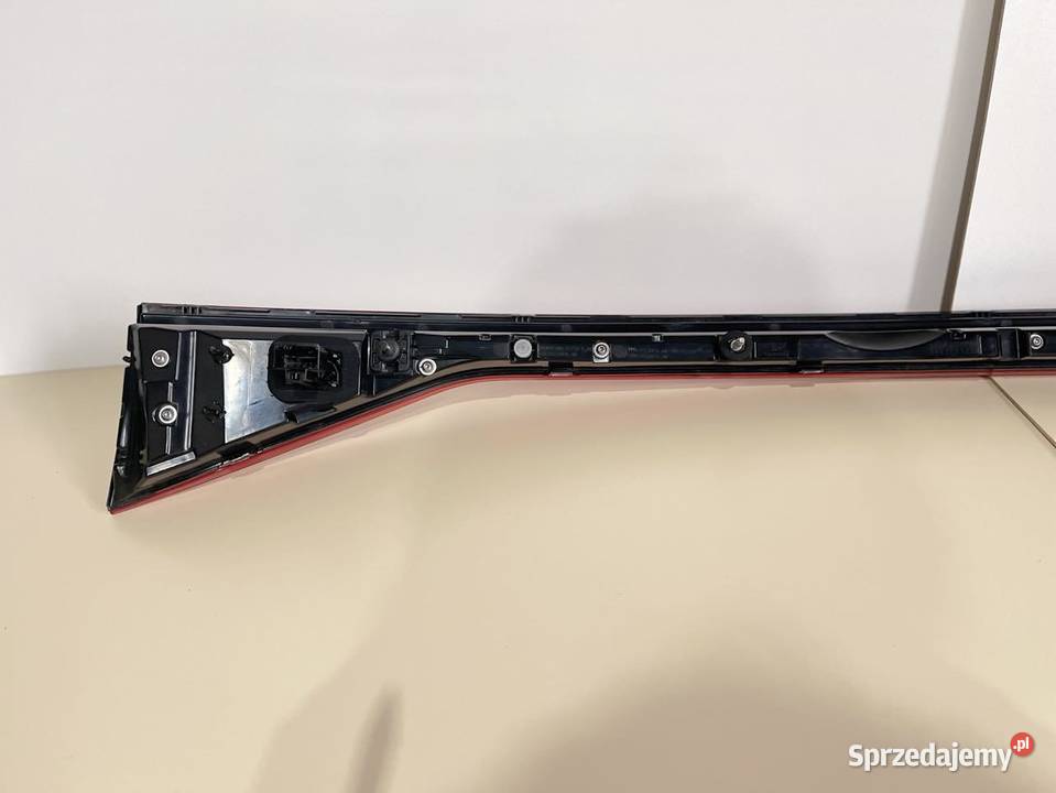 CUPRA FORMENTOR LAMPA TYŁ BLENDA  5FF945302 osobowe Ostroróg sprzedam