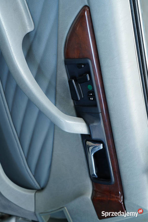 MercedesBenz C126 560SEC Straman Cabriolet jedna