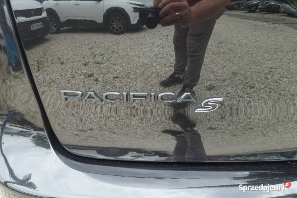 Chrysler Pacifica prywatna Pełna Limited S immobilizer Warszawa