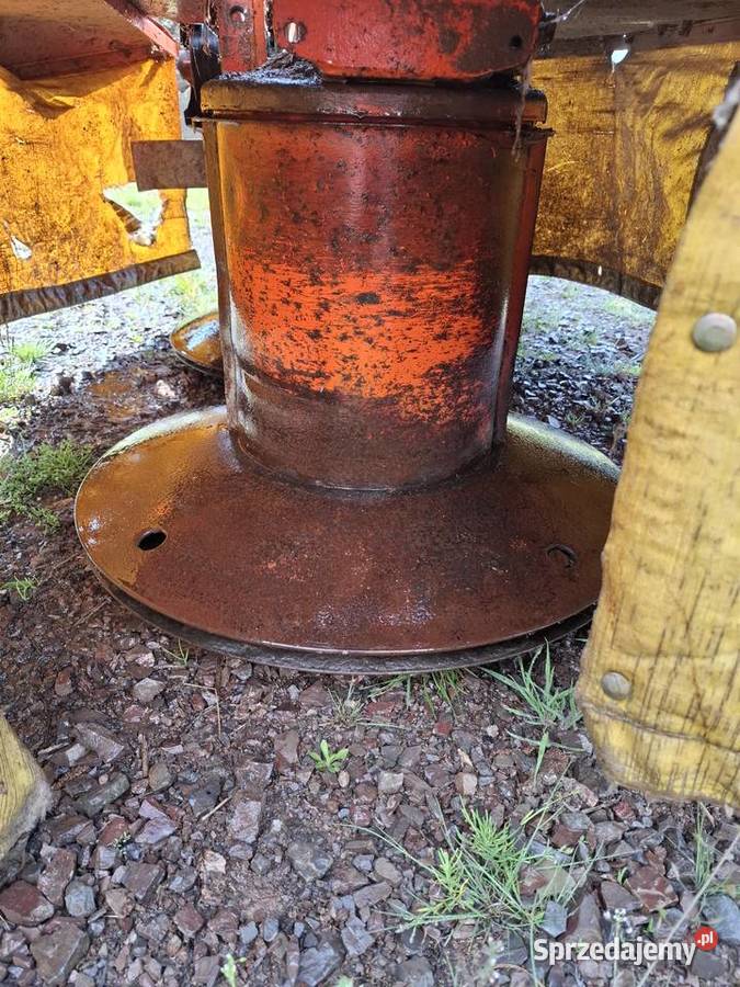 Kosiarka rotacyjna 135 Nowa Słupia