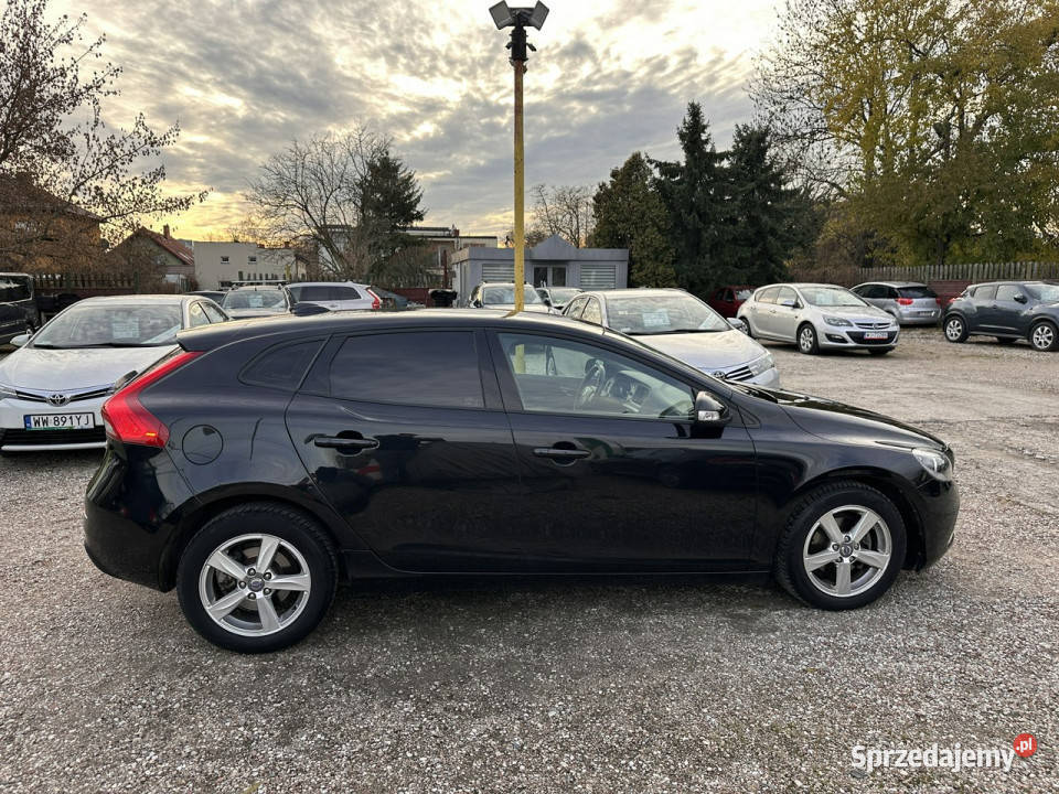 Volvo V40 Rok produkcji 2014 Warszawa