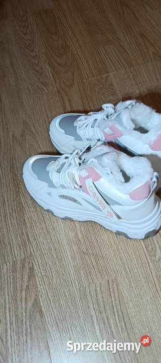 Białe Buty Kobiet w Stylu Casual Płaskie