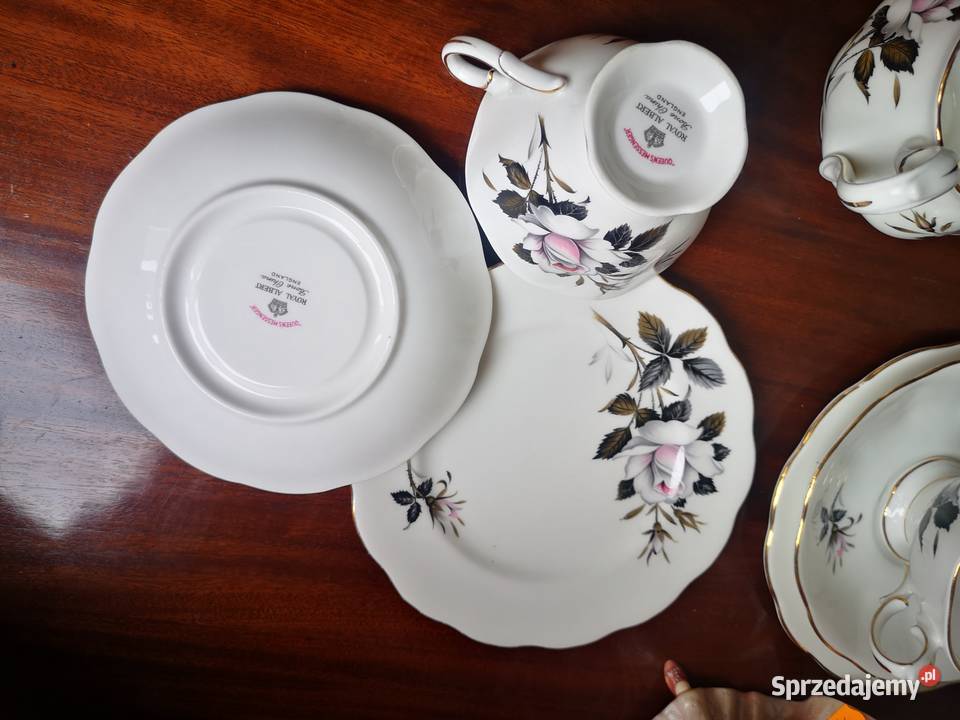 Filiżanka z talerzykiem deserowym Queens Gdańsk