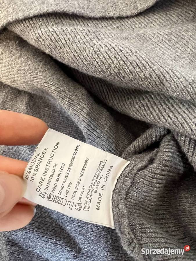 Sweter szary z flamingiem Swetry i golfy podkarpackie