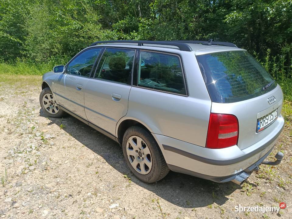 Audi A4 Audi A4 B5 Avant lift 18T PBLPG hak nowa 1781cm3 Bircza