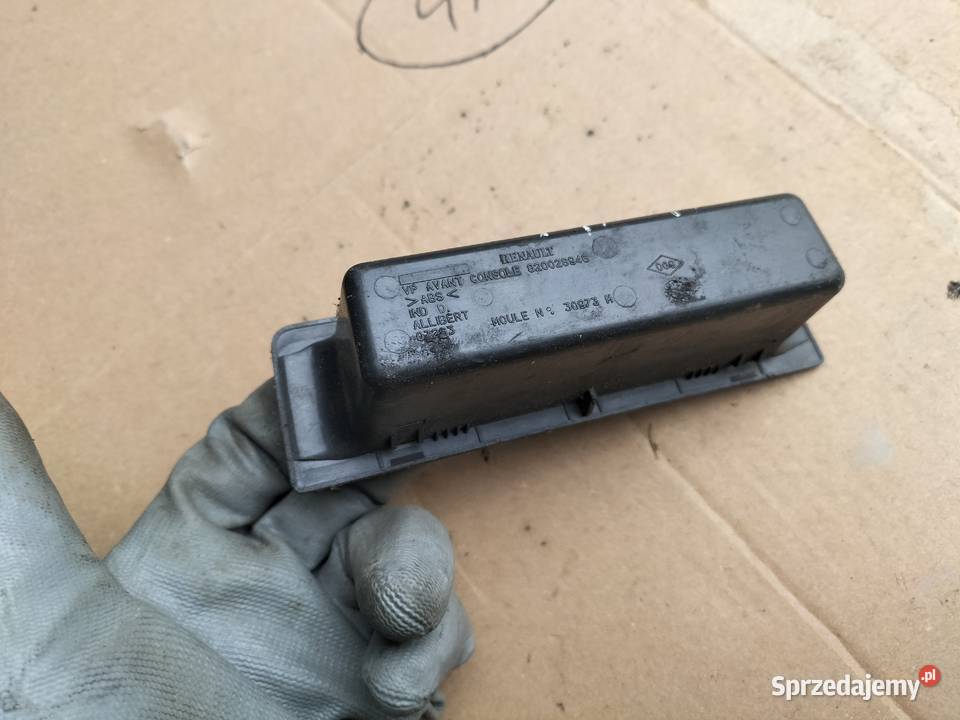 Renault Espace 4 IV 820028946 SCHOWEK DESKI Kamień-Kolonia