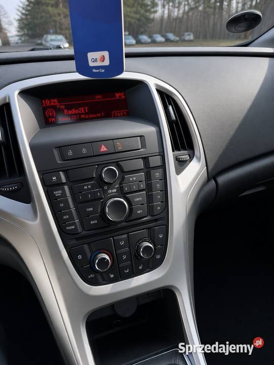 Opel astra 2010r 16 benzyna benzyna