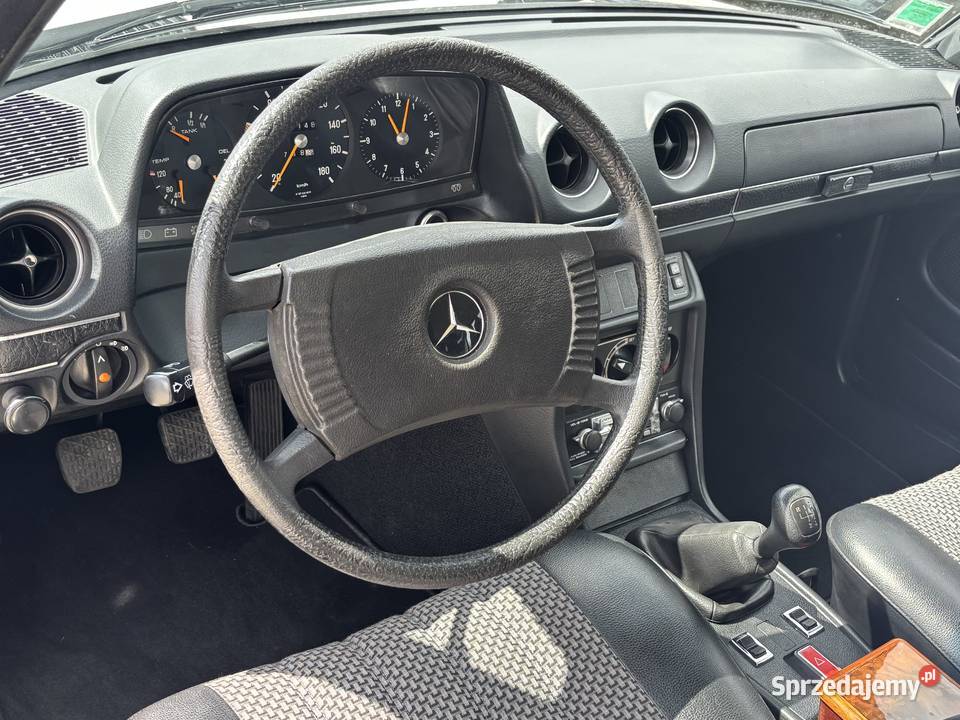 MercedesBenz 300 ZABYTEK lakier metallic Paniówki