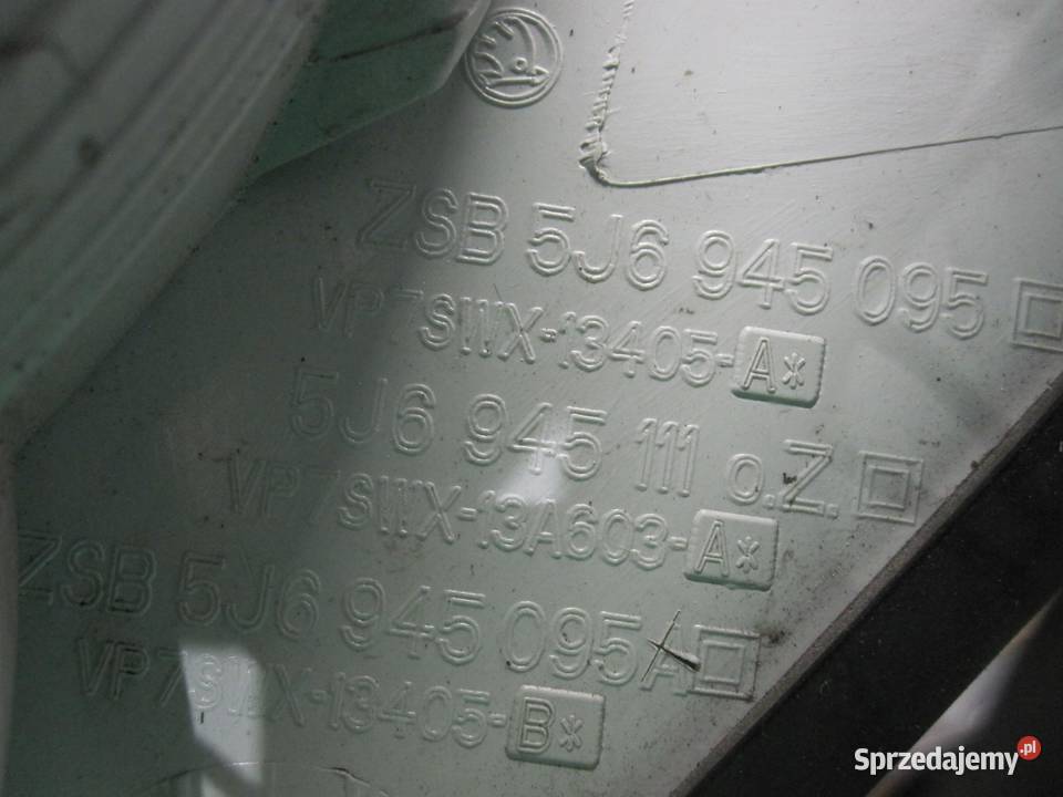 SKODA FABIA II 10r lampa lewa tył 5J6945111A