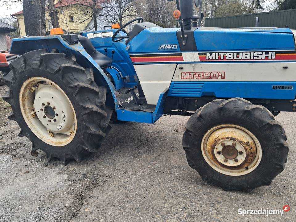 Mitsubishi mt3201 4x4 Ciągniki Konary