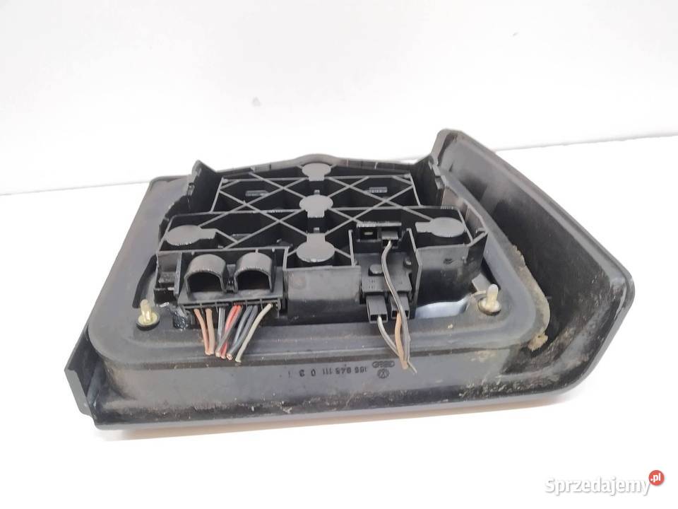LAMPA TYŁ LEWA SEDAN VW Volkswagen Jetta II