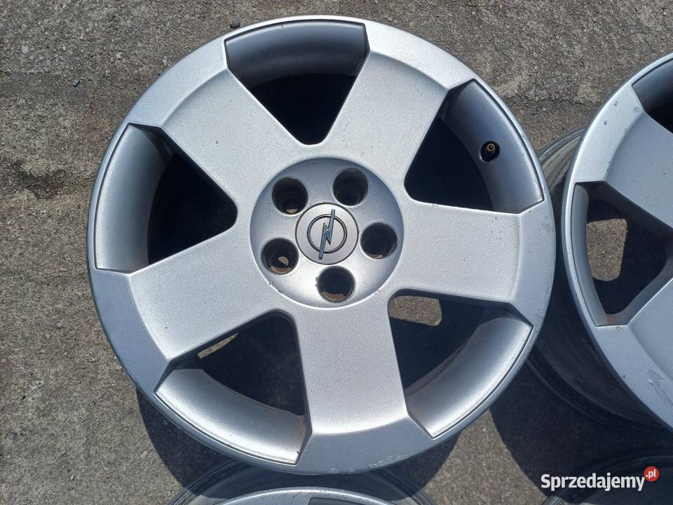 Felgi aluminiowe 17 OPEL 5x110 INTRA sprzedam
