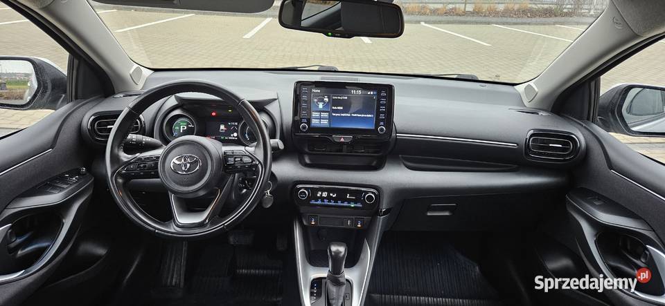 Toyota yaris IV 15 hybryda 22r Comfort Klembów