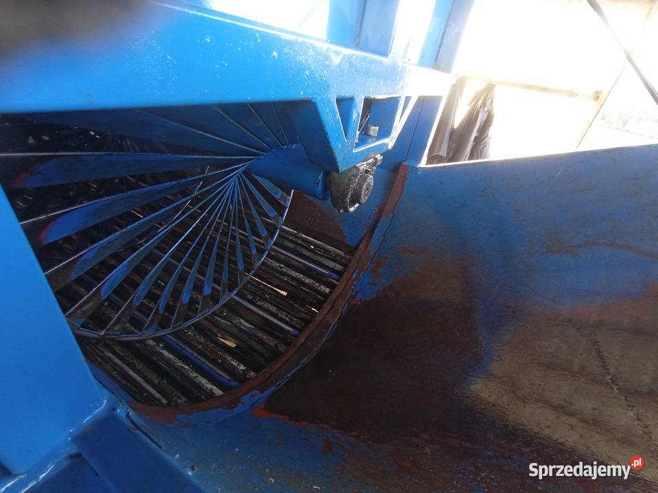 Czyszczarka obrabrabiarka do korzeni selera