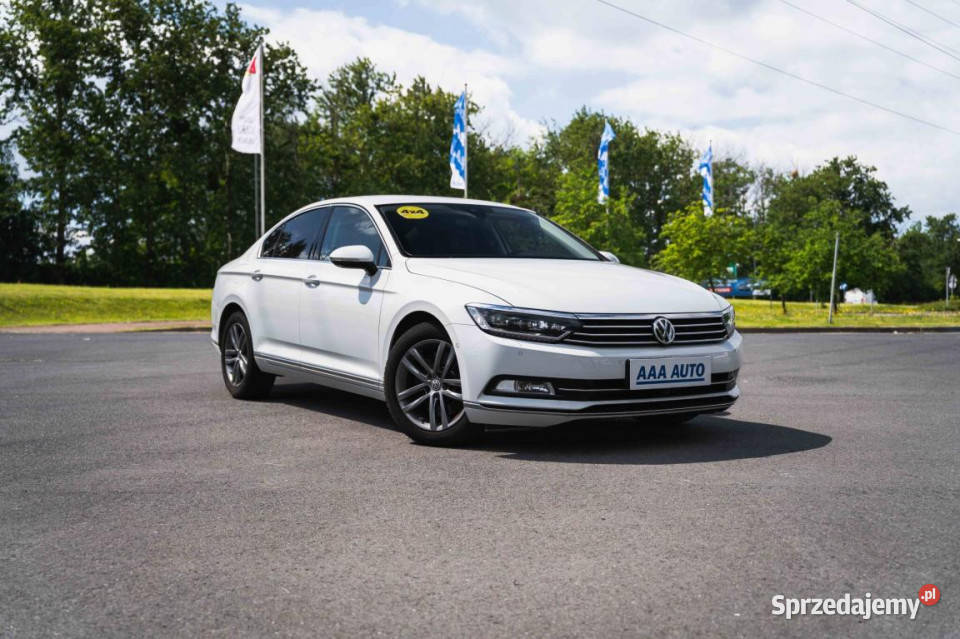 VW Passat 20 TSI podgrzewane fotele Zabrze