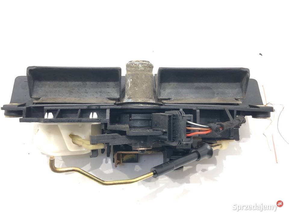 KLAMKA KLAPY TYŁ AUDI A3 8L Hatchback 9606 osobowe Części samochodowe podkarpackie sprzedam