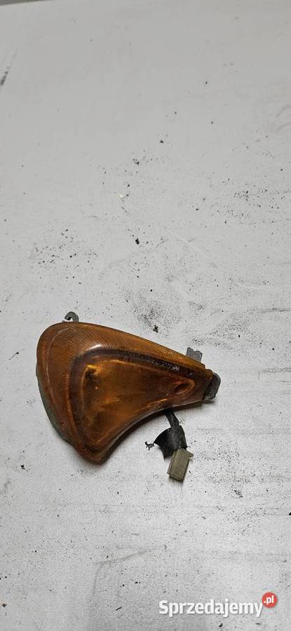 Honda varadero 125 kierunkowskaz przód prawy Motoryzacja Rybarzowice sprzedam