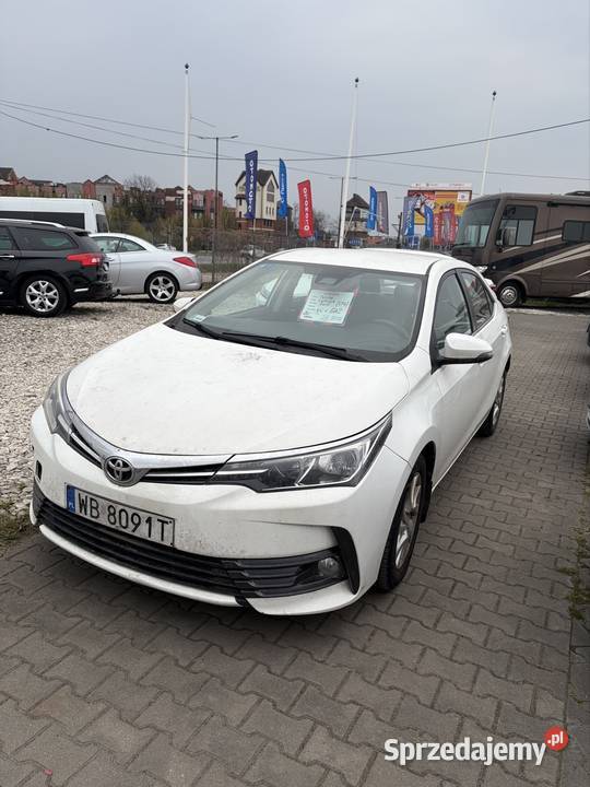 Toyota corolla benzyna z gazem 4/5 Warszawa