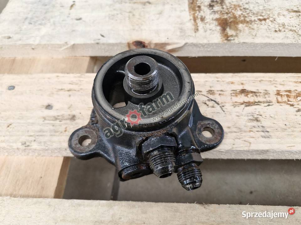 Gniazdo zaworu Valtra 255 665 700 A65 sprzedam