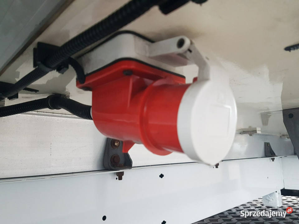 Renault Master 8EP CHŁODNIA MROŹNIA 422x210x201 Renault Poręba