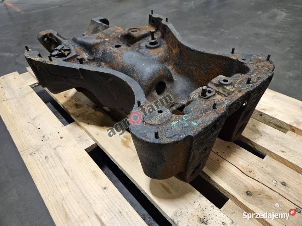 Wspornik osi przedniej Holland TN70VA TN60VA Byków