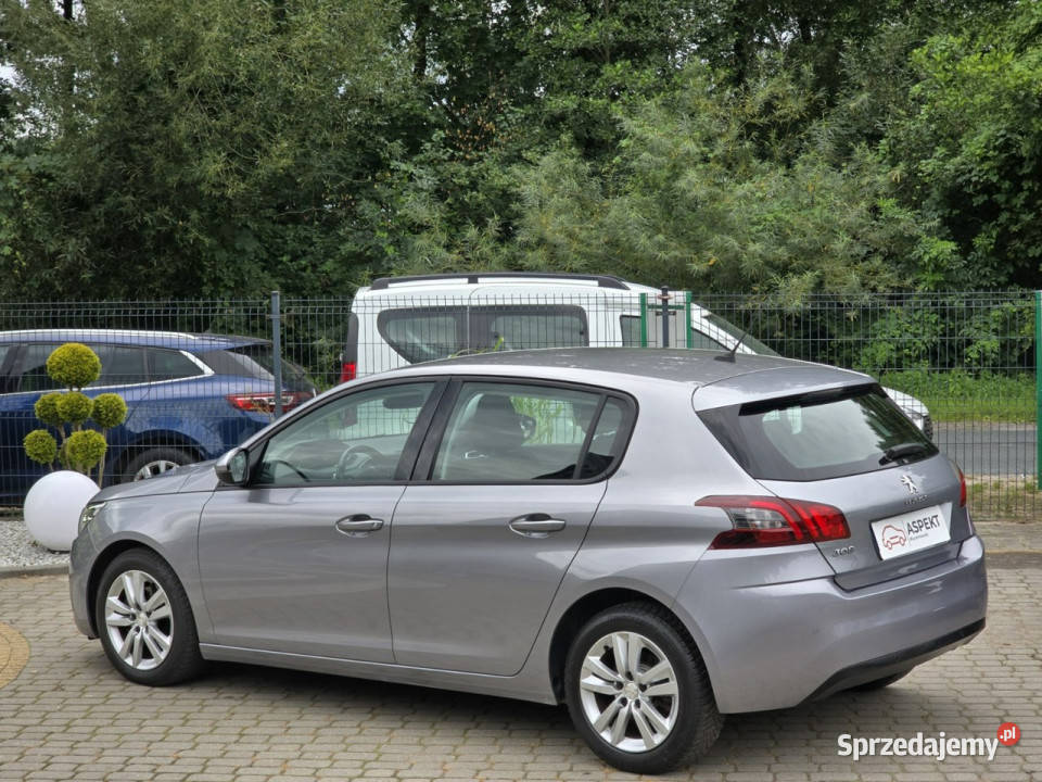 Peugeot 308 15 BlueHDi 130 Nawigacja Iwłaściciel centralny zamek Skępe